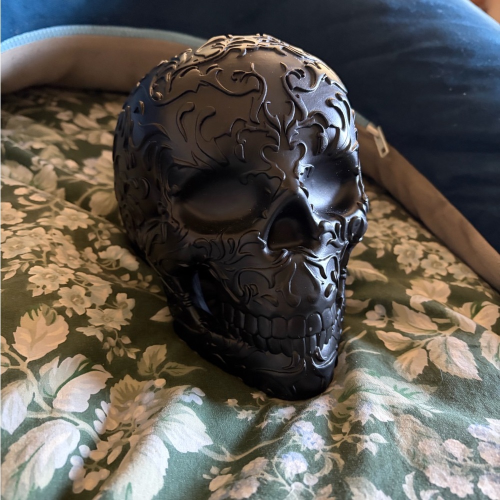 Wicked Vanity Brush Holder Embossed skull. Nicely weighted. Great quality
